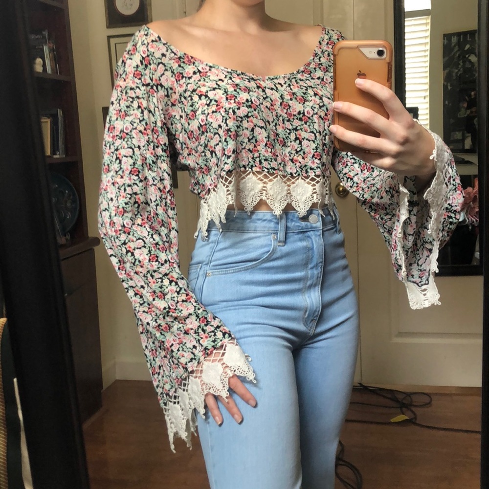 Floral Crop Top with Lace Trim